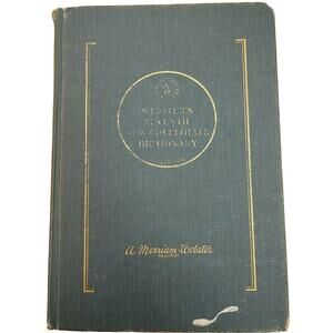 Vintage Websters Seventh New Collegiate Dictionary 1967 Hardcover Blue & Gold